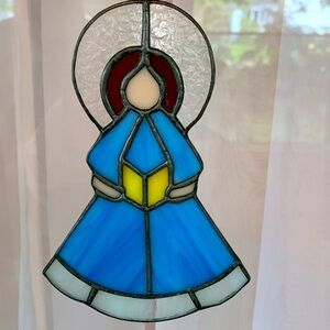 Beautiful slag and stained glass choir girl person sun catcher, EUC